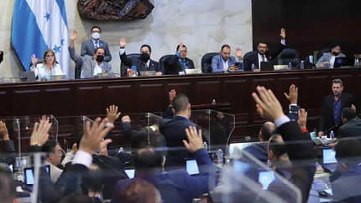 Por contagios Covid-19 el Congreso Nacional suspende actividades legislativas