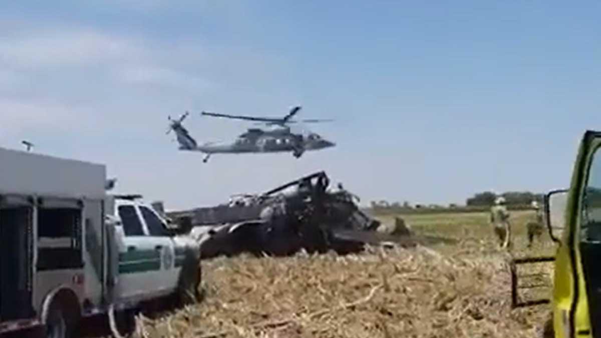 Se desploma helicóptero de la Marina después de capturar a Caro Quintero: Hay 14 muertos