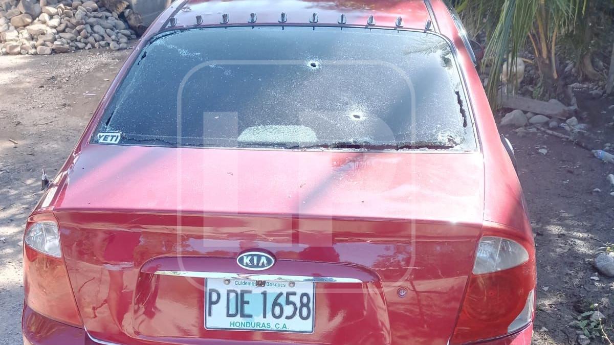 Carro en el que viajaban los hermanos Osorio Ramírez.