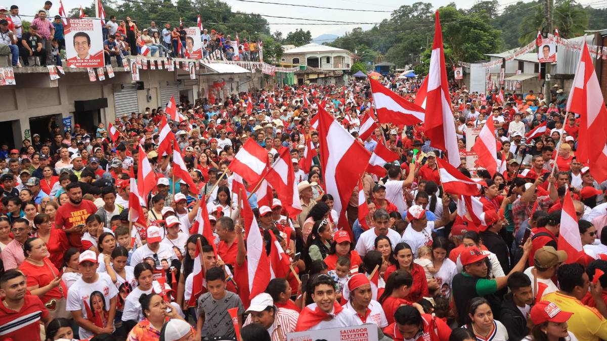 Salvador Nasralla visita Copán y Lempira y promete obras viales