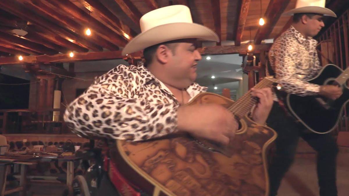 El día que narcos obligaron a artista a cantar 26 horas: “Ya no puedo; mátame”