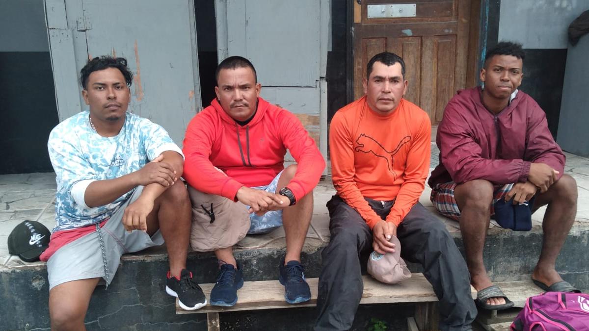 Los cuatro detenidos durante la operación.