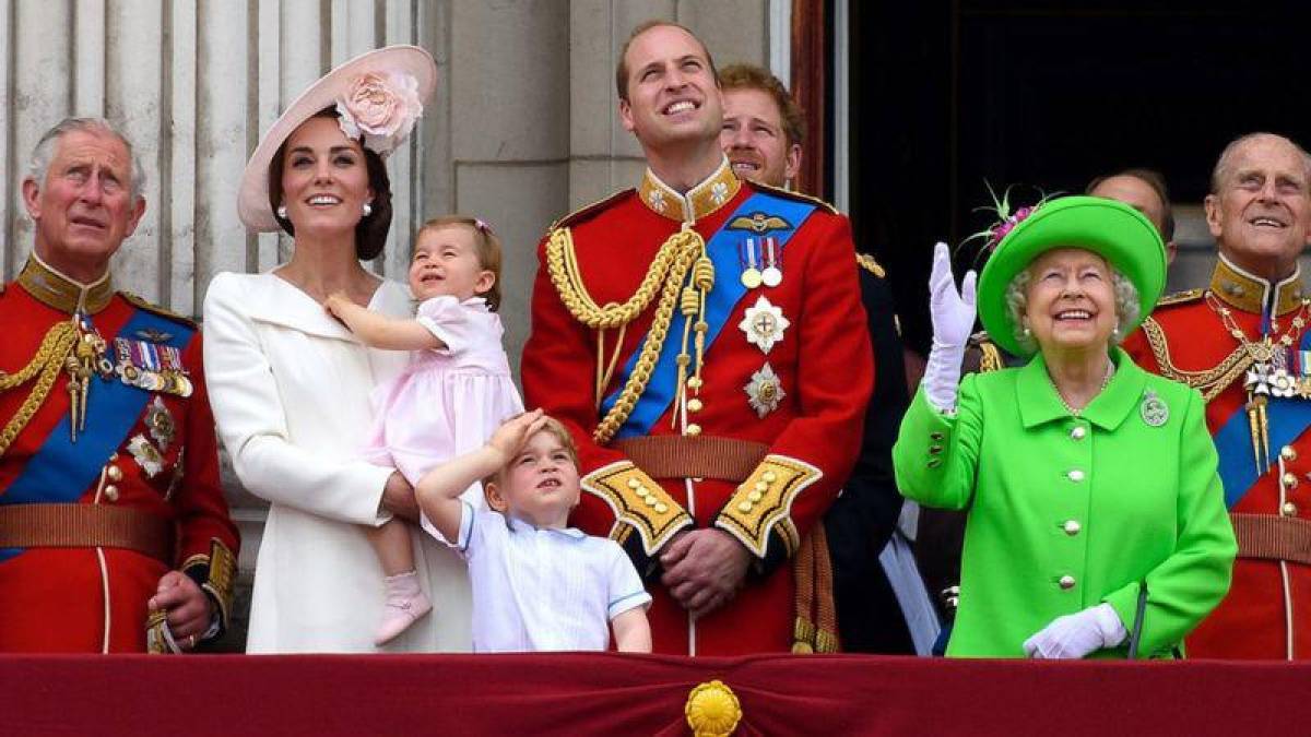 Los primeros nietos del rey, el príncipe George y la princesa Charlotte nacieron en 2013 y 2015.
