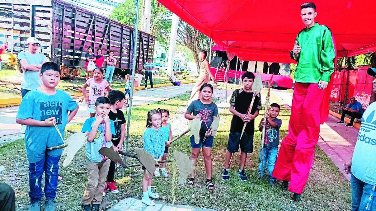 Juegos tradicionales y desfiles en la feria patronal de Choloma