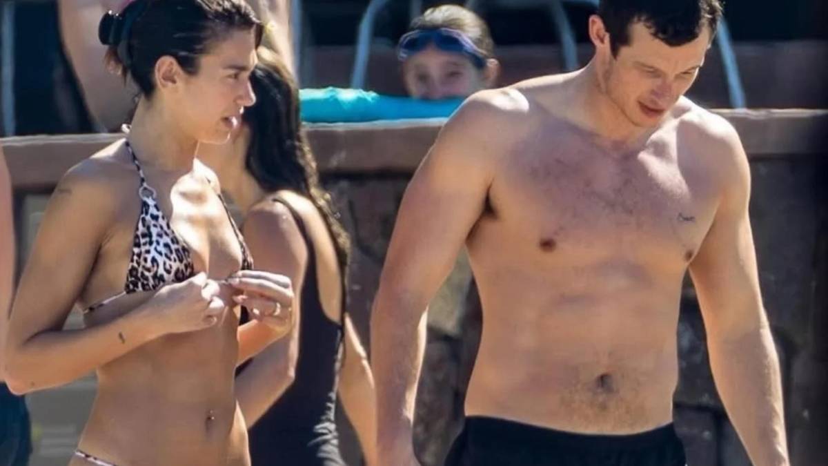 Dua Lipa y Callum Turner se casarán en Silicia, según medios italianos