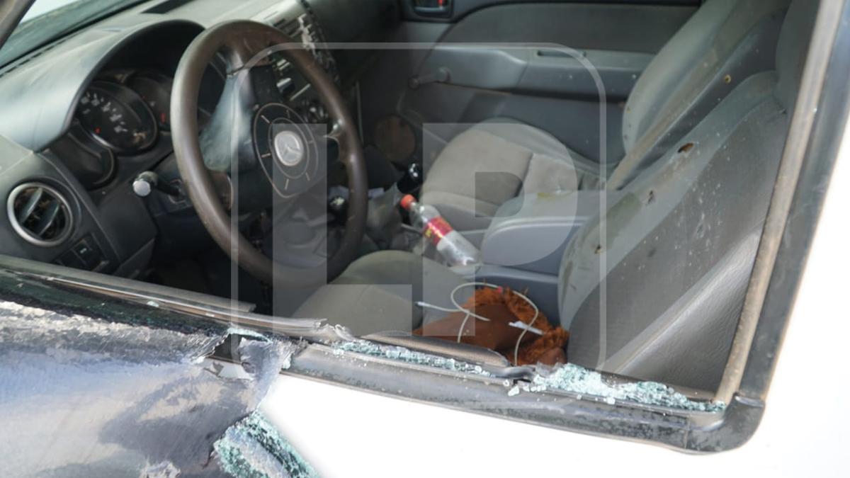 Sicarios en motos atacan a balazos a conductor de pick up en San Pedro Sula