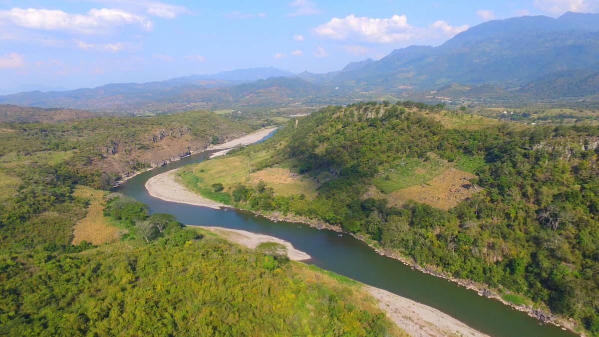 (1) Construcción de las represas de Jicatuyo y Los Llanitos.
