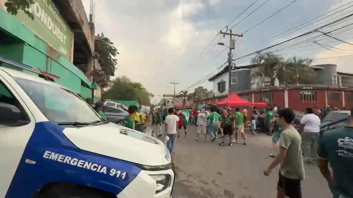 Bronca en el Marathón-Real España, expulsados, detenido y enfrentamiento