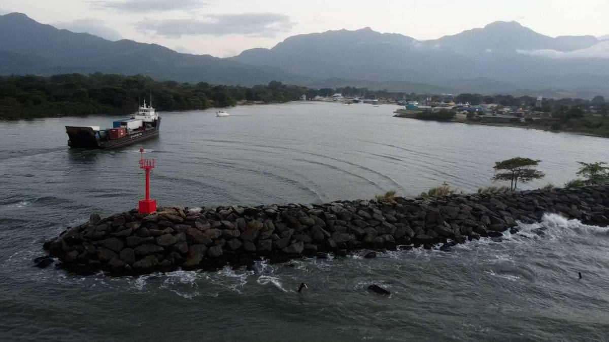 De emergencia dragarán muelle de La Ceiba
