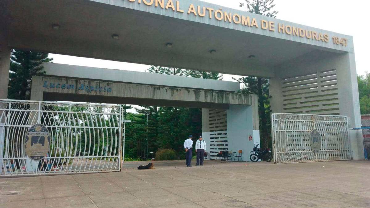 Después de 10 días, grupo de estudiantes libera la Unah