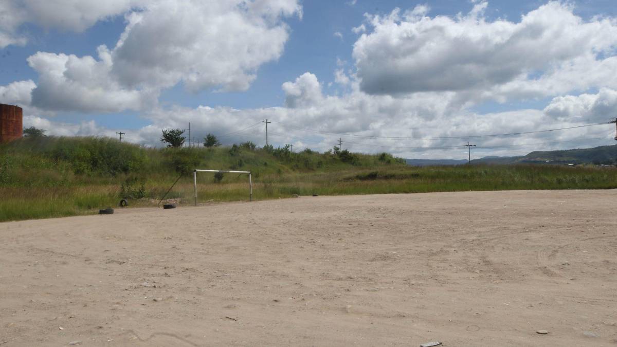 “Prometieron ocho hospitales... y en dos ni siquiera pusieron la primera piedra”