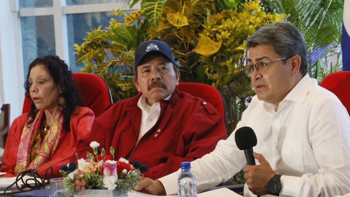 JOH y Ortega firman tratado para delimitar frontera marítima