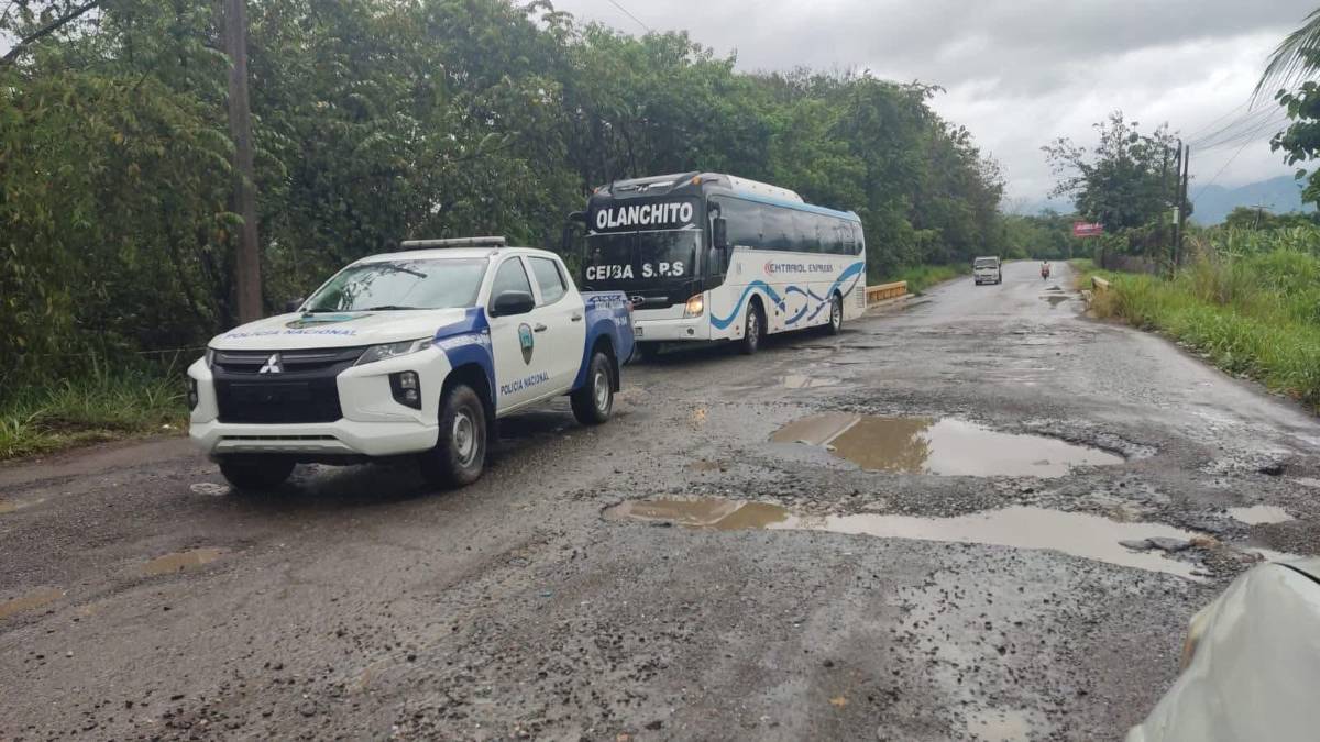 ¿A quién pertenece el busto develado en Trujillo, y por qué funcionarios viajaron en avión?