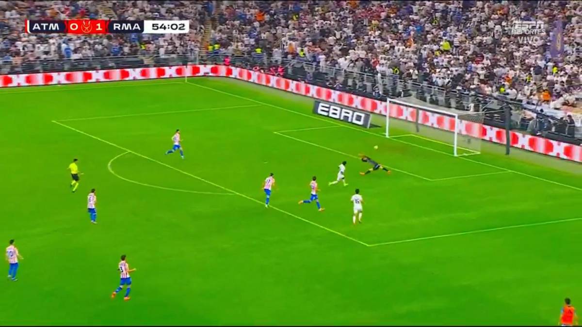 Real Madrid da golpe al Atlético, polémica y el agarrón entre Vini y Simeone