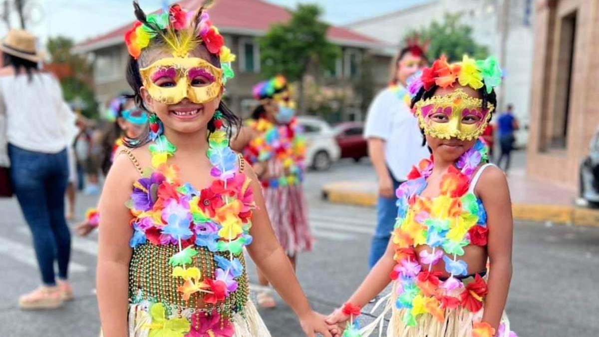 Escolares calientan el ambiente del Gran Carnaval 2022 de La Ceiba