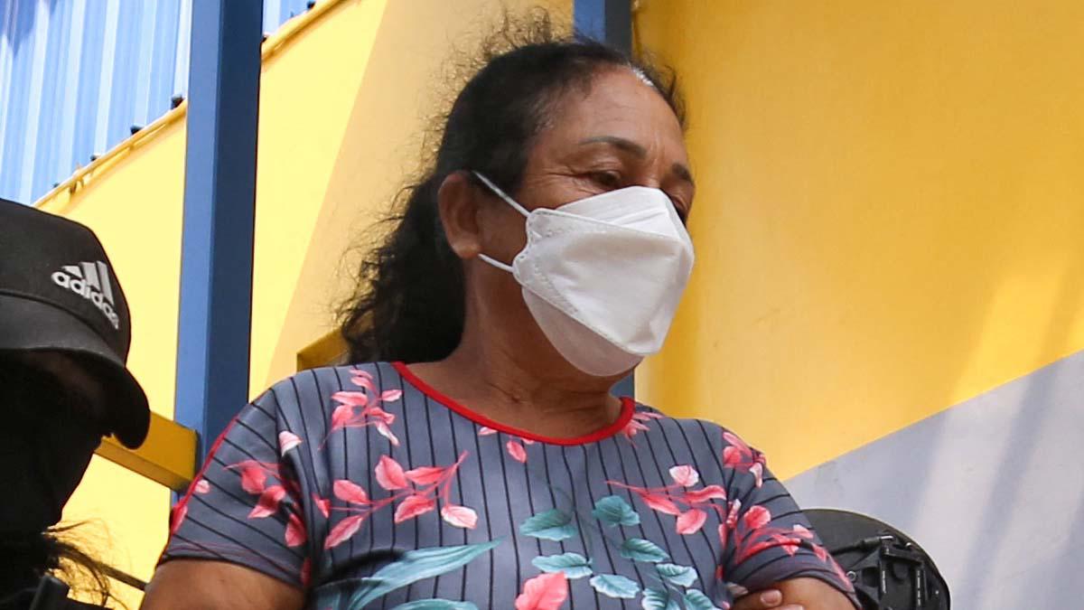 Herlinda Bobadilla cuando llegó a Tegucigalpa tras ser capturada en el departamento de Colón.