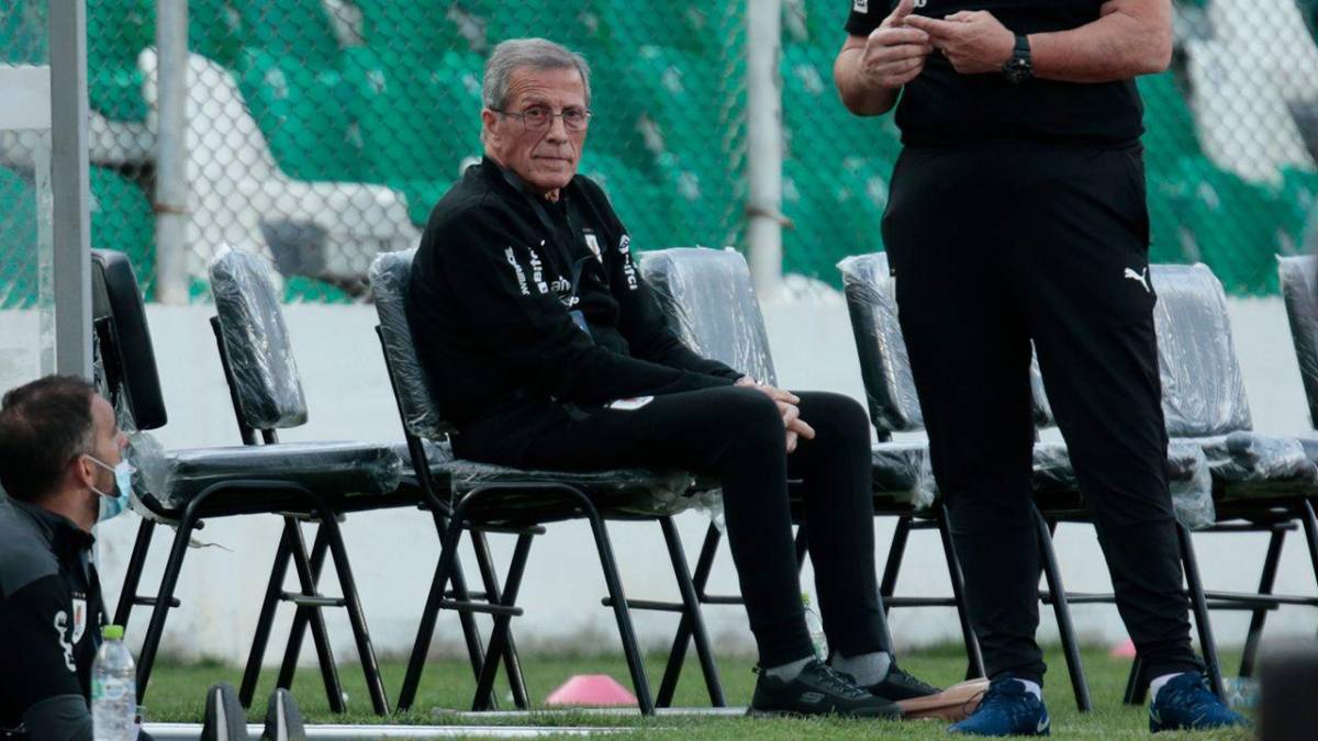 El ‘Maestro’ Tabárez, de 74 años, culmina así un extenso proceso de tres lustros como director técnico de Uruguay, ciclo que lo había convertido en el entrenador con más tiempo al frente de un mismo seleccionado de fútbol.
