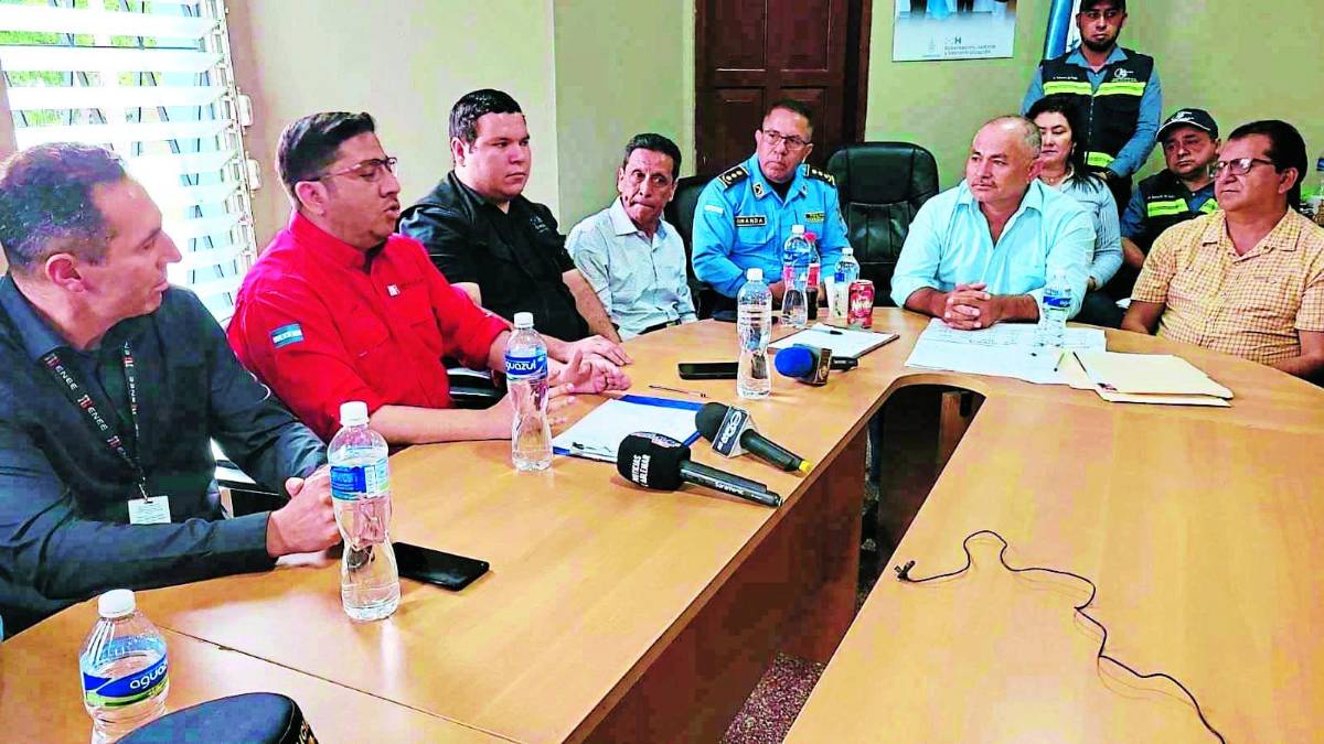 Ayer hubo protestas de los pobladores y reunión con autoridades.