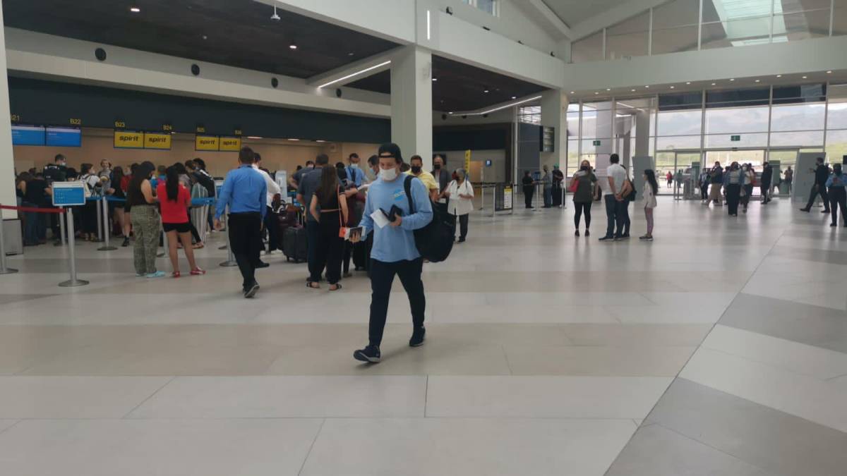 Aeropuerto de Palmerola está totalmente operativo a pesar del clima, mientras que Toncontín está cerrado