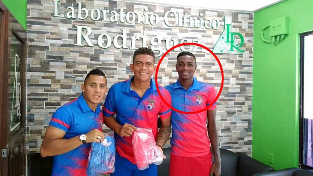En el 2019 y 2021 fueron los años en donde Weiner Riascos estuvo en Honduras formando parte del Real Juventud de Santa Bárbara. 