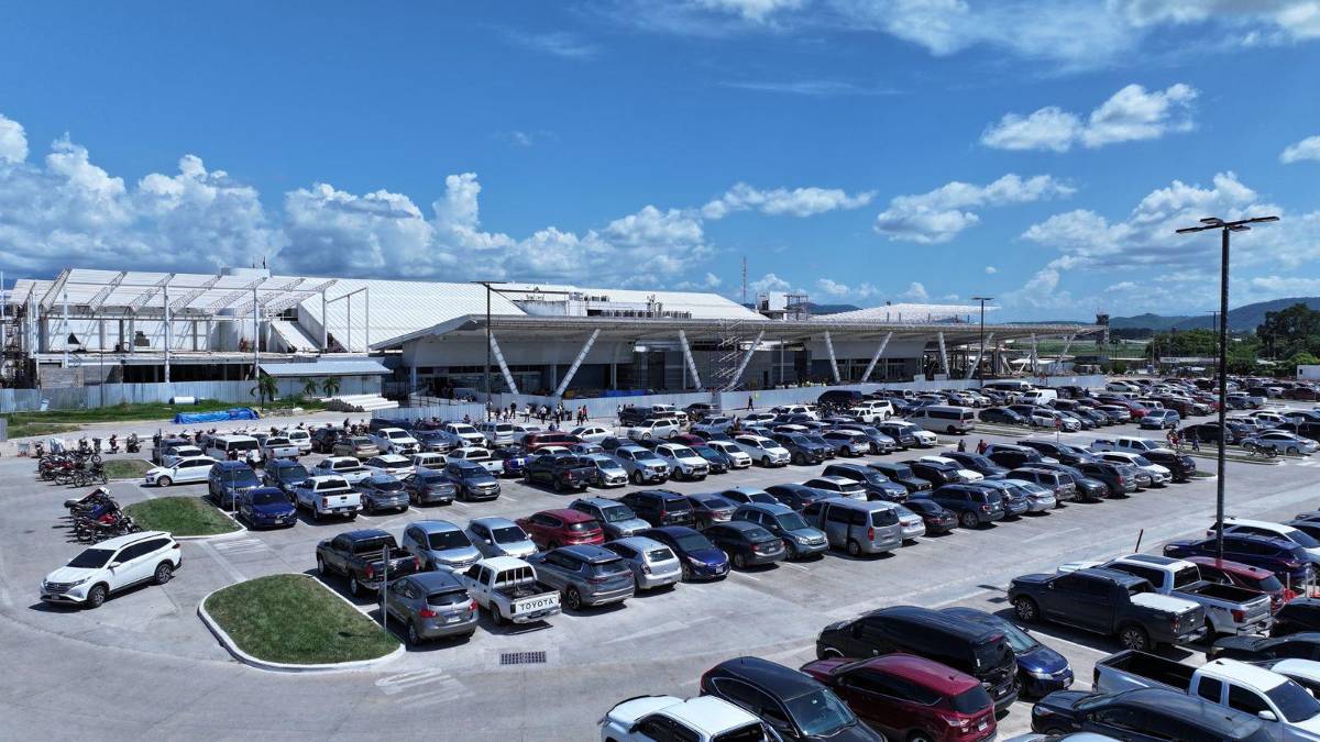 Atrasadas remodelaciones en los aeropuertos de Honduras