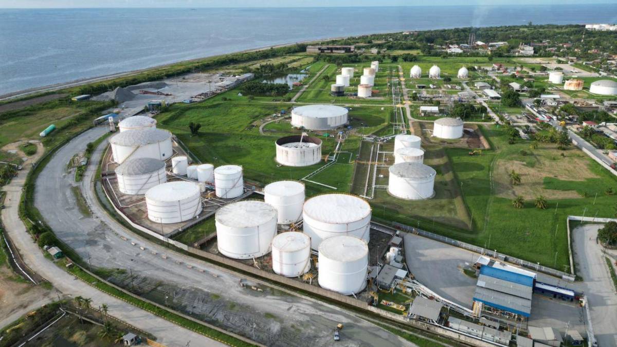 ¿Qué hace y por cuánto tiempo permanecerá el buque Bilbao en Puerto Cortés?