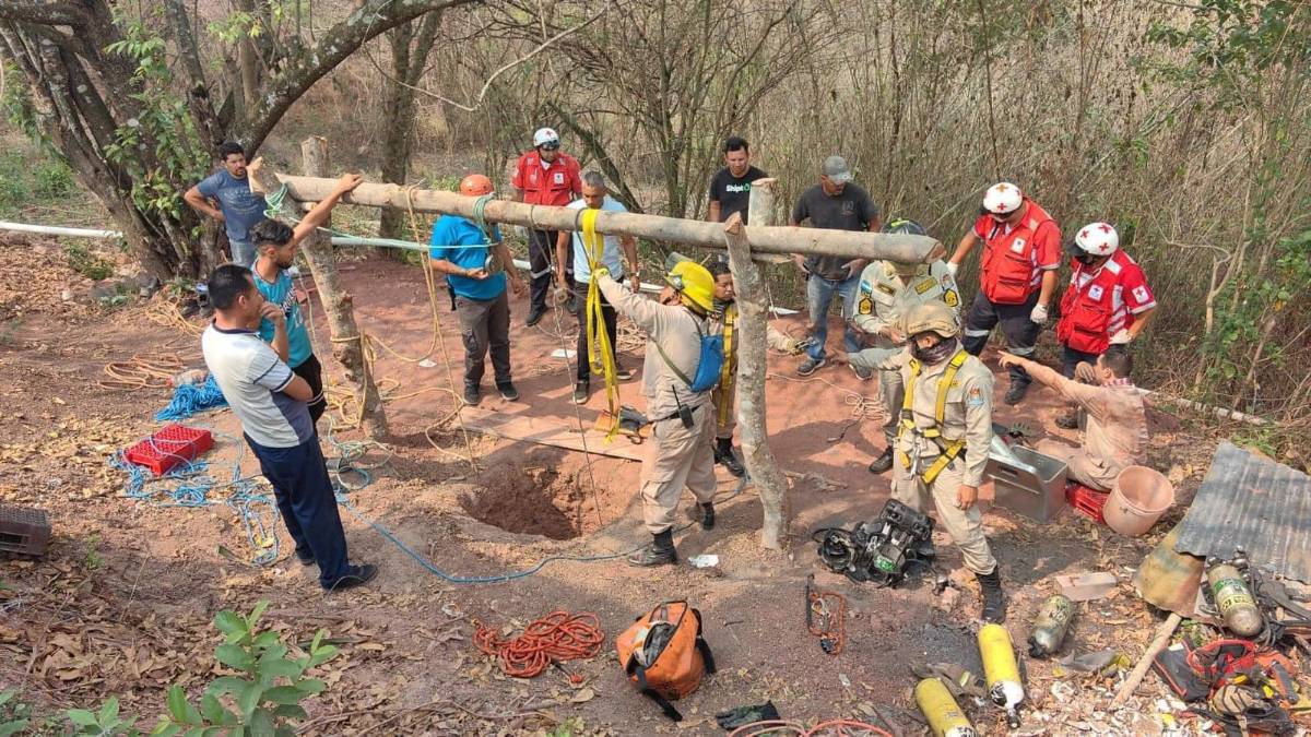 Trabajadores mueren tras caer en un pozo en Tatumbla