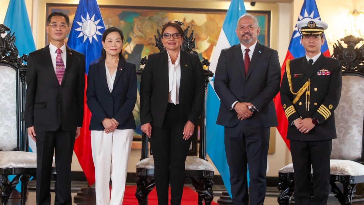 Xiomara Castro recibe credenciales de embajadoras de Bulgaria y Taiwán