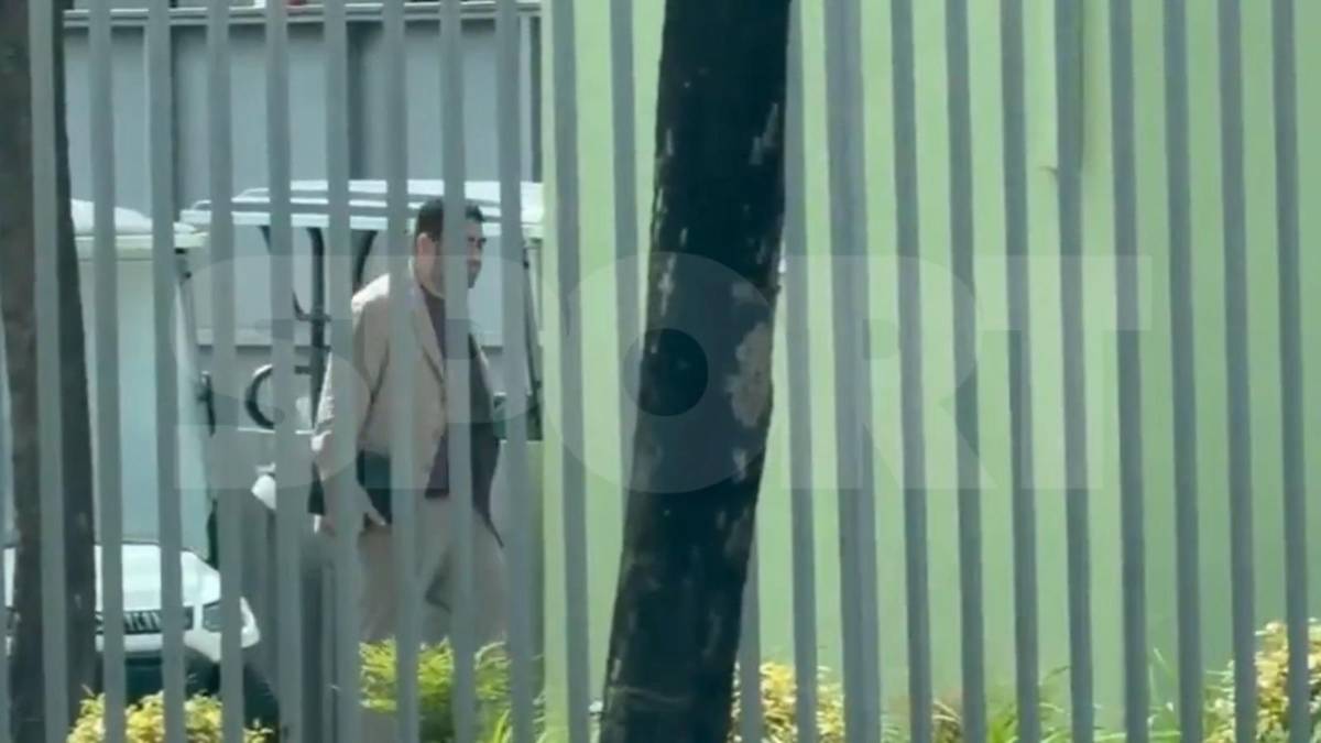 Deco ya se reunió con él: Flick no cuenta con el jugador y se irá del Barcelona