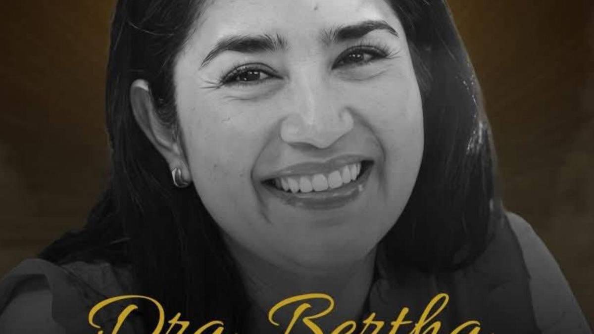 Por error mataron a la doctora Bertha Burciaga cuando iban en su camioneta