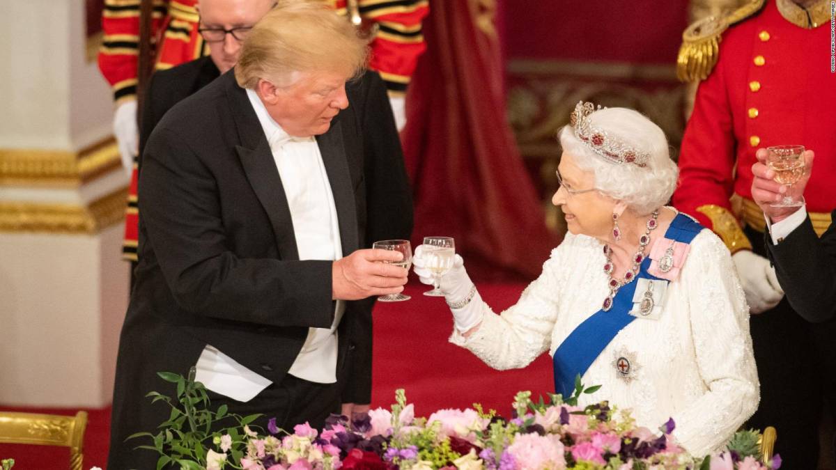 El expresidente estadounidense Donald Trump alabó el “tremendo legado de paz y prosperidad” que dejó Isabel II en el Reino Unido, Su antecesor, Barack Obama, elogió un reinado definido por “la gracia, la elegancia y un sentido del deber inquebrantable”. 