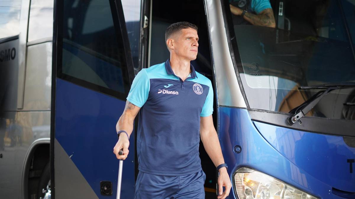 Jonathan Rouguier en su llegada al Estadio Olímpico.