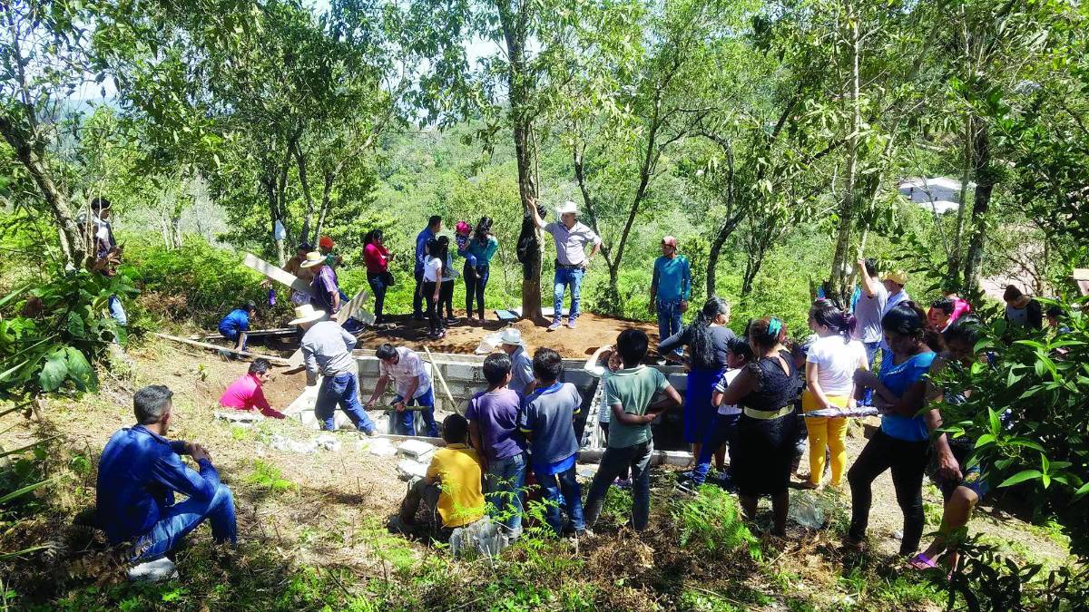 Las fallecidas fueron enterradas ayer.
