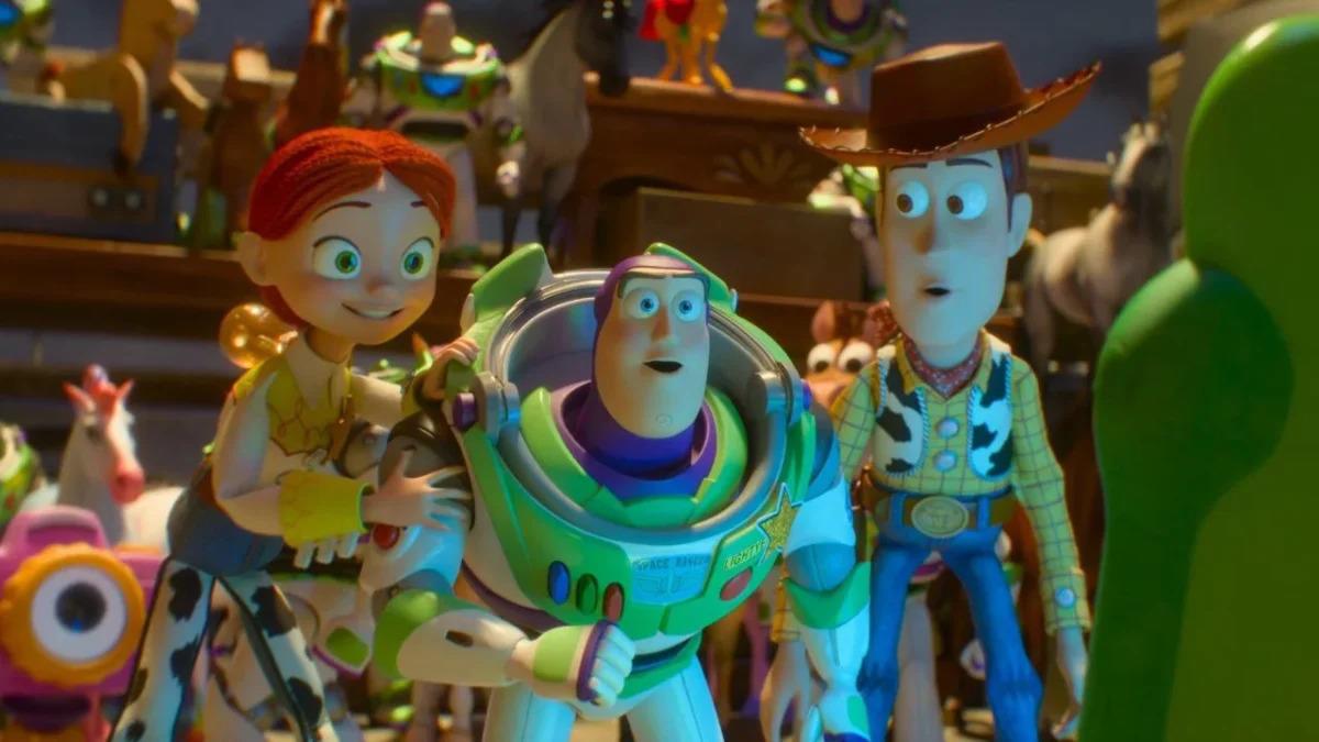 Bad Bunny se une a “Toy Story 5” con un nuevo personaje
