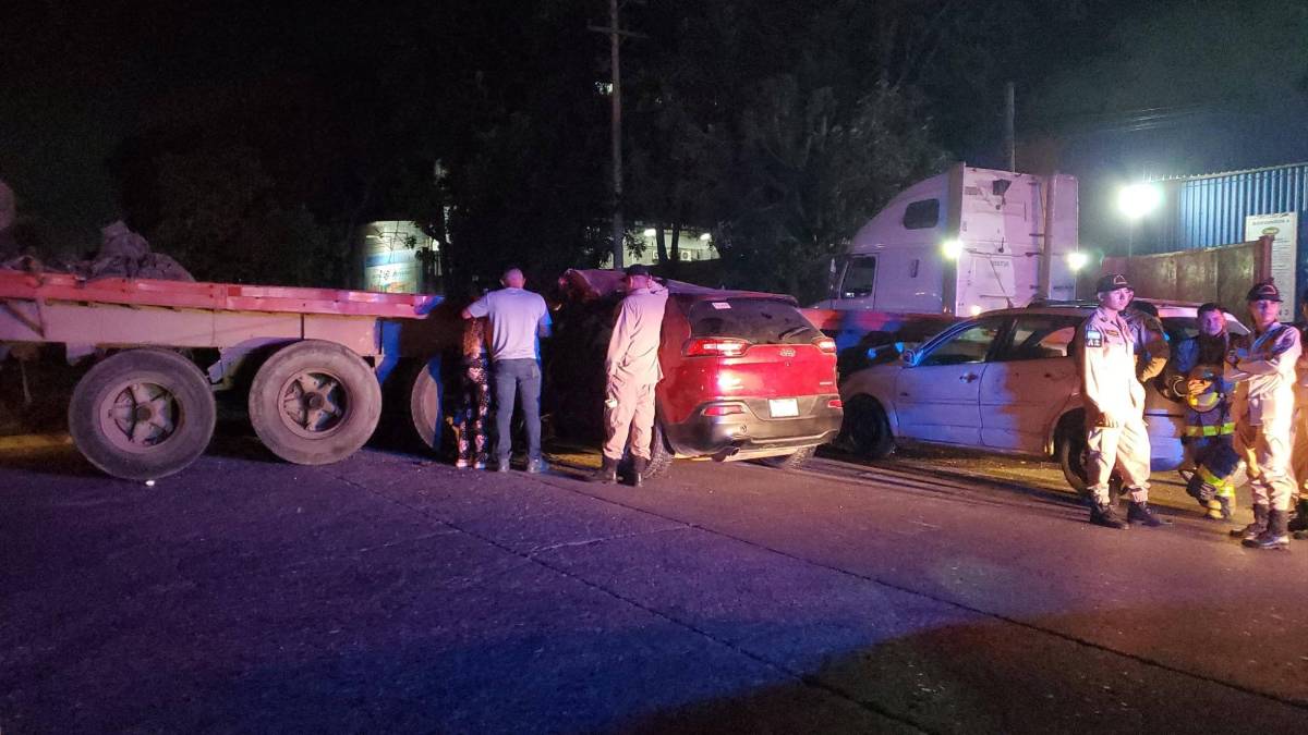 Identifican a conductor que murió tras estrellarse con rastra en la López; era taxista