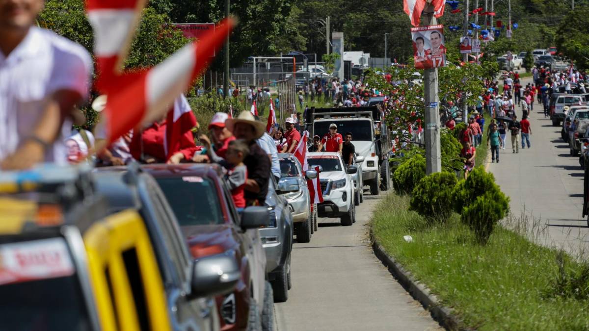 Salvador Nasralla visita Copán y Lempira y promete obras viales