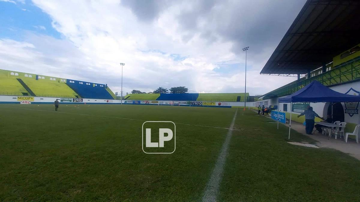 El Olancho FC ha estado jugando en el estadio Juan Ramón Brevé Vargas sin público.