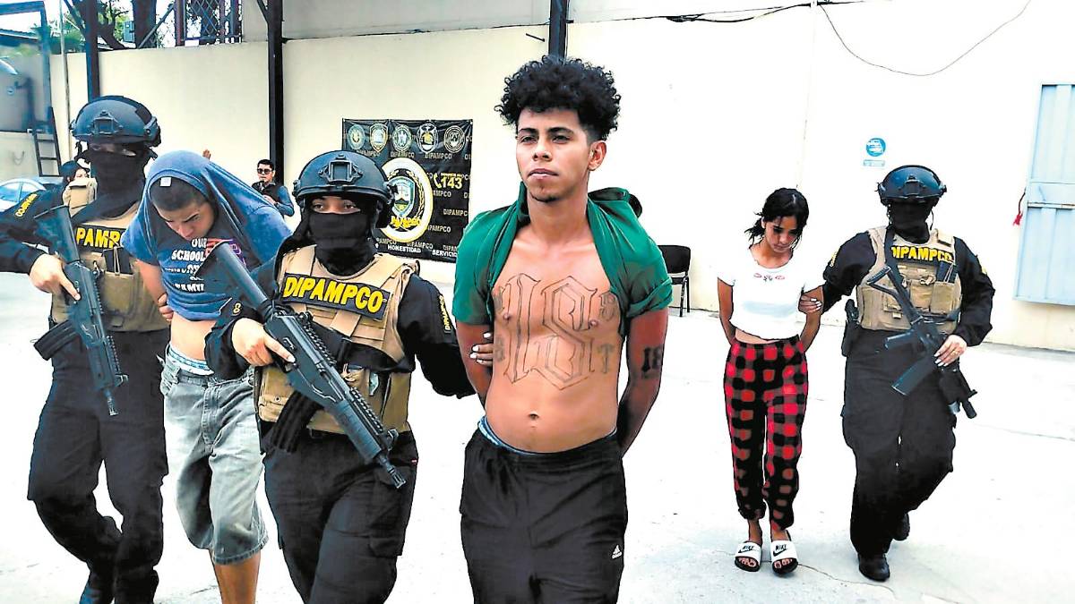 Caen tres pandilleros por supuesta extorsión en Amarateca