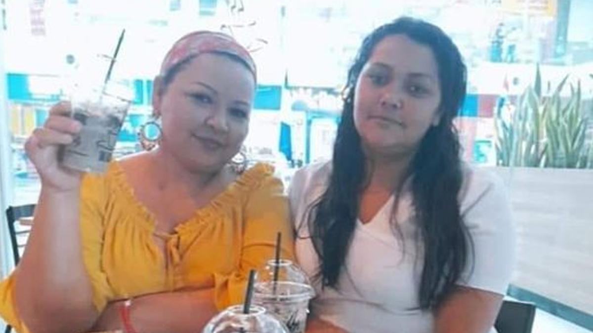 Mueren dos enfermeras tras impactar contra una rastra en Olancho