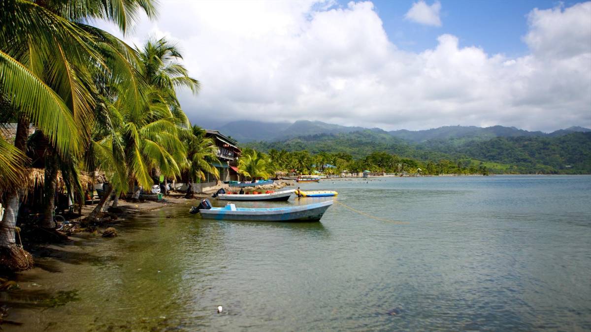 Las playas de Omoa, destino predilecto en la costa caribeña hondureña.