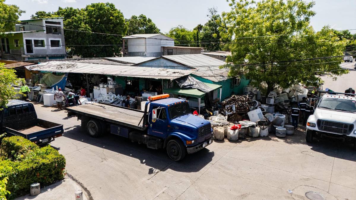 Colocan chachas y decomisan lavadoras en operativo cero chatarra en Satélite y Cabañas