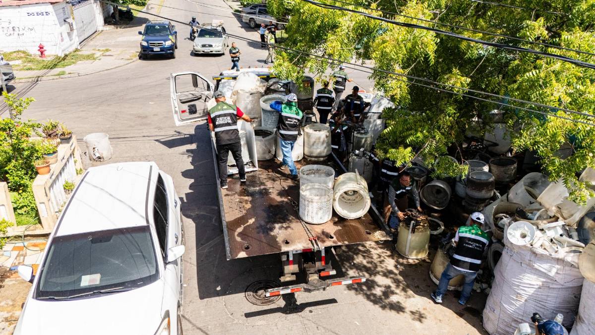 Colocan chachas y decomisan lavadoras en operativo cero chatarra en Satélite y Cabañas