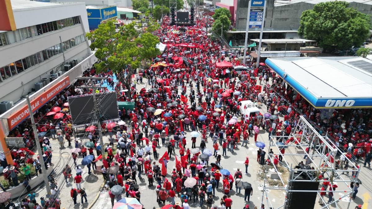 Masiva asistencia de Libre impide recorrido previsto en San Pedro Sula