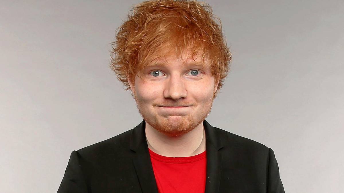 Ed Sheeran no podrá participar en la coronación del rey Carlos III debido a una cuestión de agenda, ya que el famoso cantante tiene programado un concierto en Texas el sábado 6 de mayo, lo que hace imposible su presencia en el evento. Además, hay que tener en cuenta que el día 13 de mayo también volverá a actuar en los Estados Unidos.