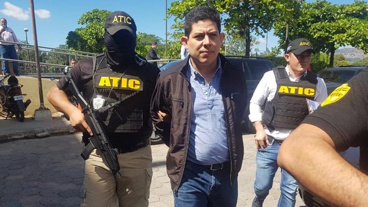 Renuncia a protección del MP Fernando José Suárez, implicado en caso Pandora