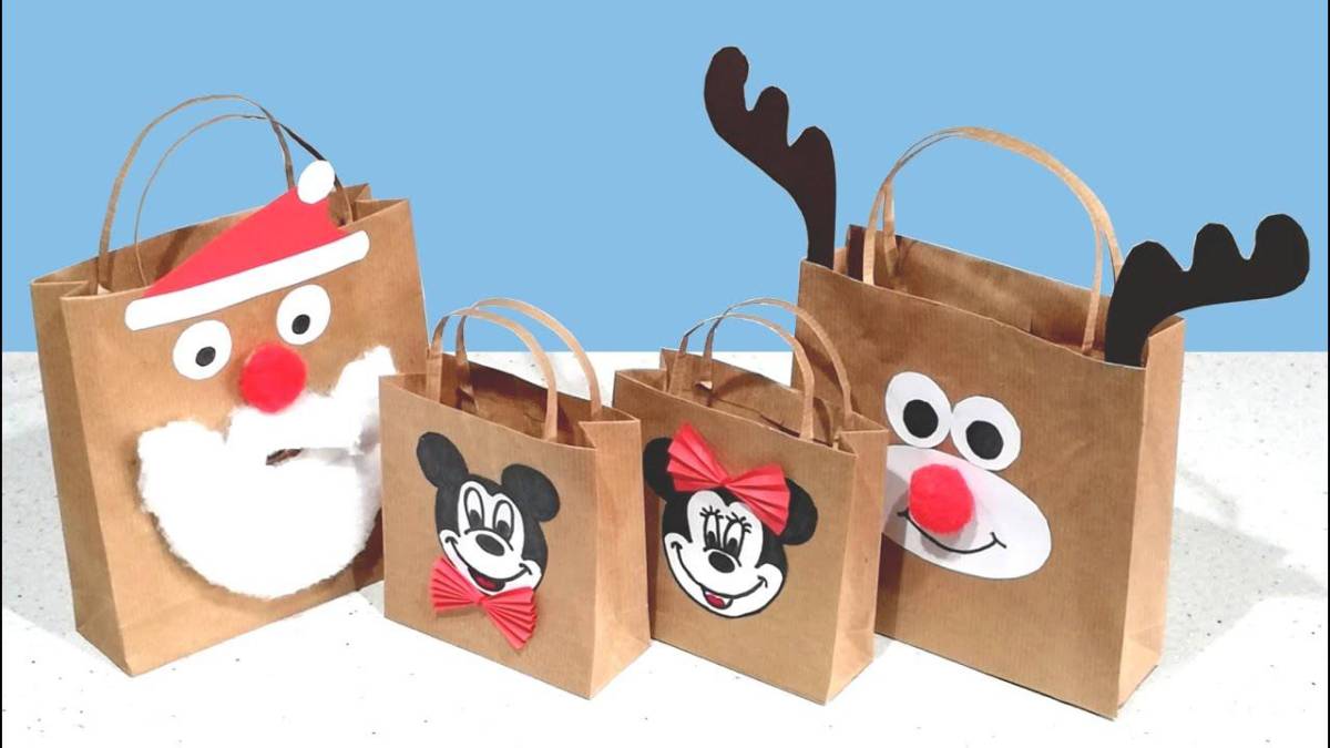Las bolsas de Kraft son una excelente opción si quieres decorarlas con temática de Navidad.