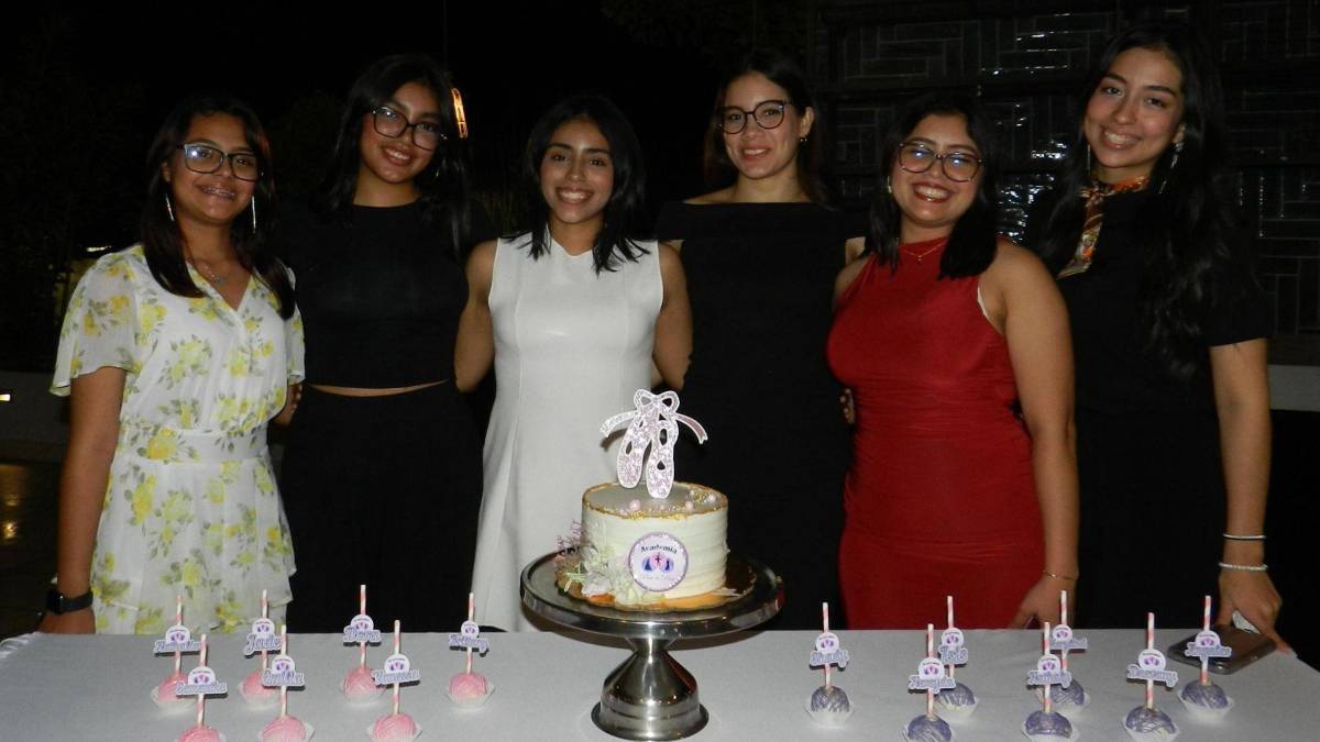 Bailarinas celebran su debut en puntas en emotiva cena de  Academia Paso a Paso