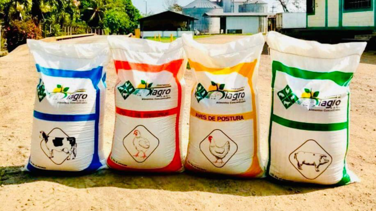 Inversiones DIAGRO produce y comercializa alimentos balanceados para animales, principalmente para gallinas ponedoras y pollos de engorde.