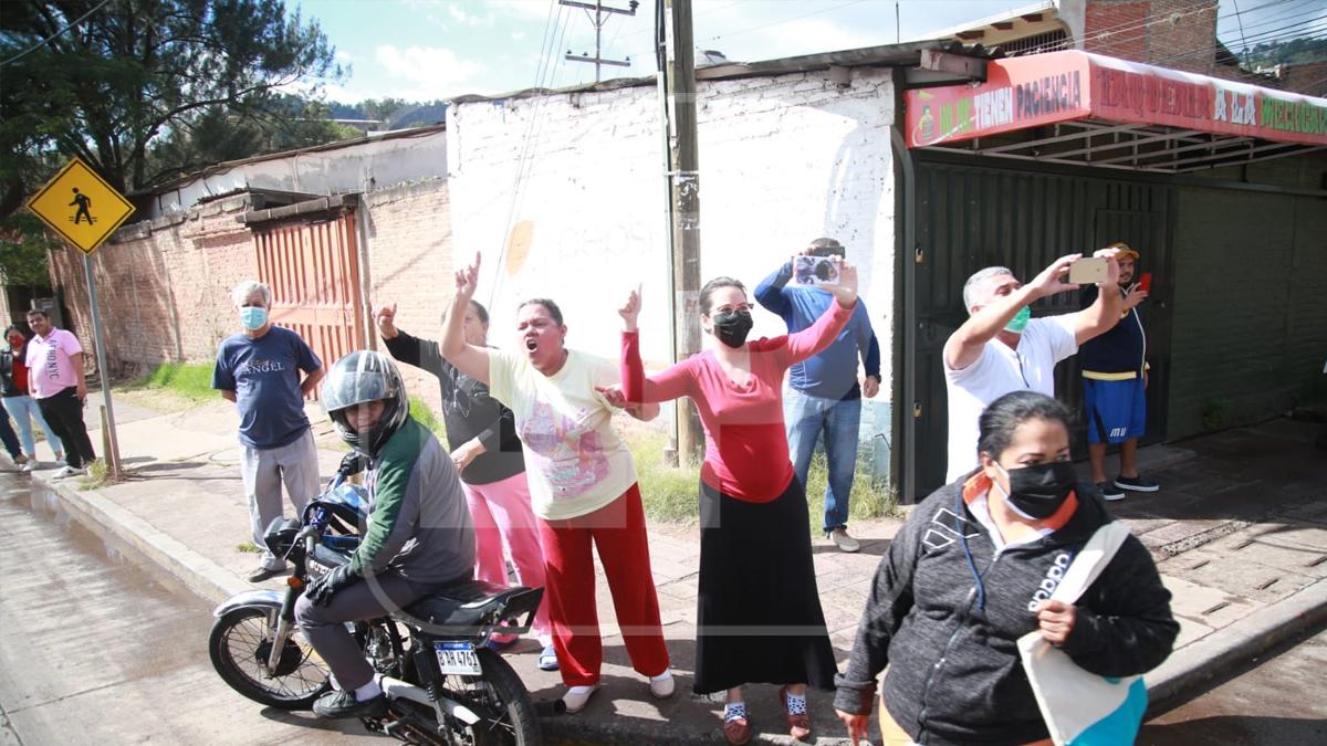 Hondureños celebran en las calles la captura de Juan Orlando Hernández