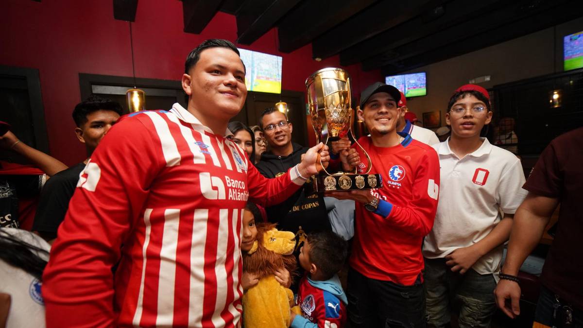 Cena íntima del Olimpia tras la 40, leyenda presente y un 'infiltrado'